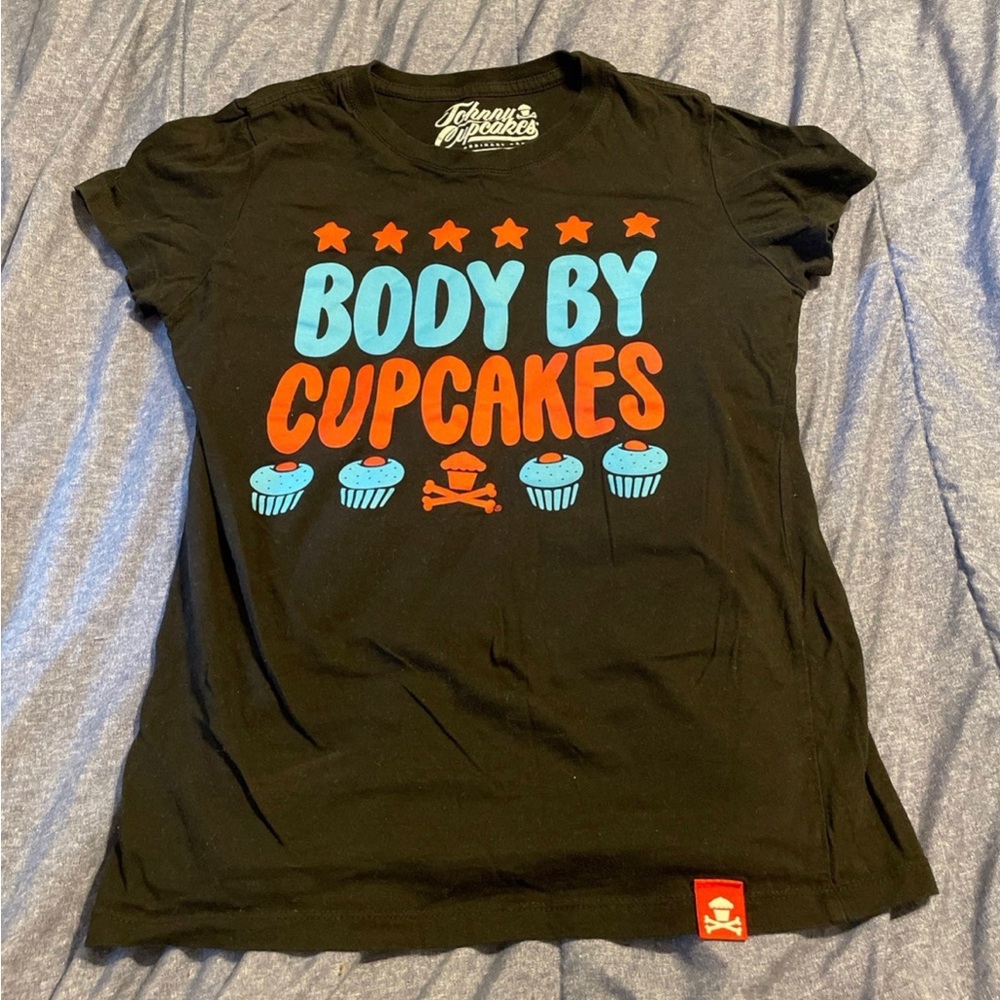 Johnny Cupcakes Body By Cupcakes T Shirt Large